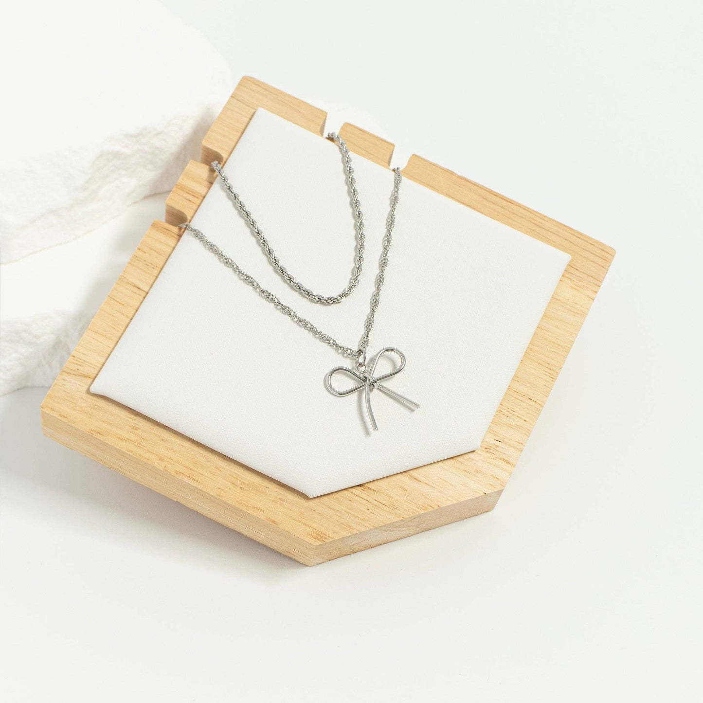 Thin Bow Charm