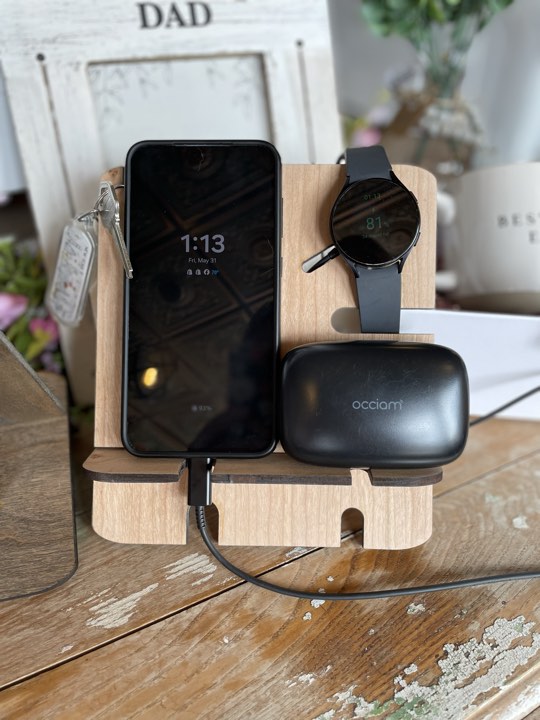 Phone & Accessory Holder